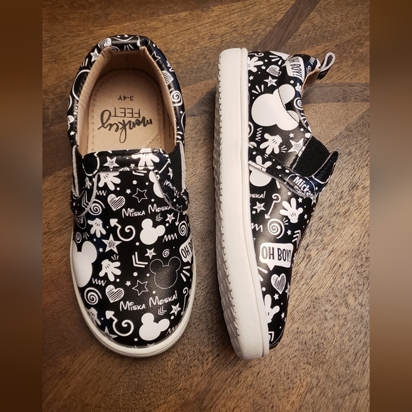 Disney Kids Shoes Mickey Mouse Black and White Size 13 - Picture 2 of 16